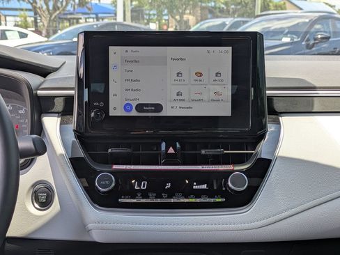 Used 2025 Toyota Corolla SE FWD image 19