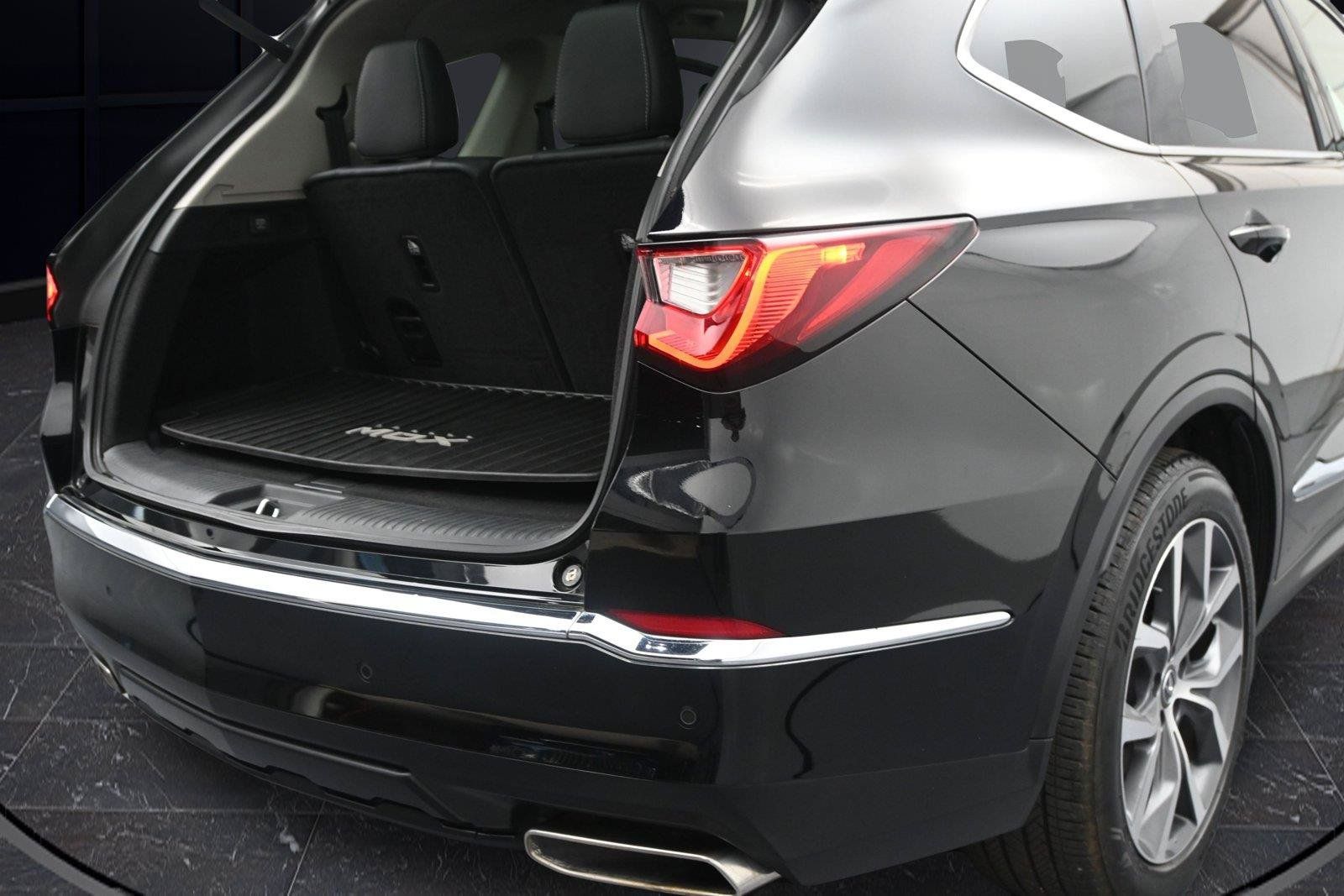 Certified 2024 Acura MDX w/ Technology Package AWD/4WD image 14