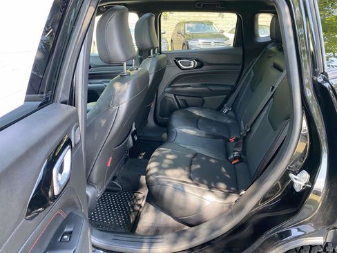 Used 2024 Jeep Compass Trailhawk w/ Sun and Sound Group AWD/4WD image 22