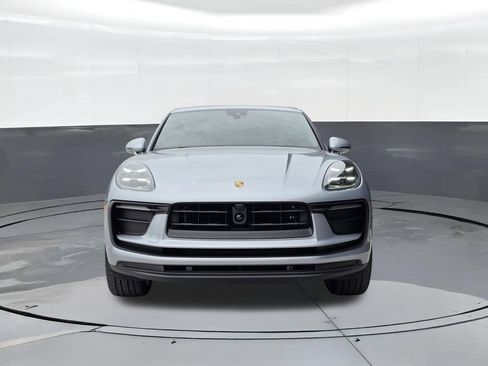 New 2026 Porsche Macan AWD/4WD image 9