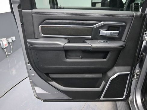 Used 2024 RAM 3500 Laramie w/ Night Edition image 14