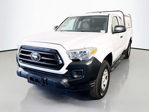 Used 2022 Toyota Tacoma SR RWD image 4