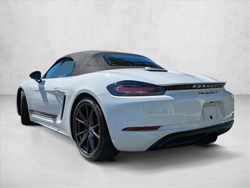 Used 2021 Porsche 718 Boxster image 3