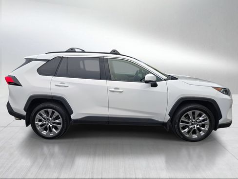 Used 2019 Toyota RAV4 XLE Premium w/ Advanced Technology Package AWD/4WD image 2