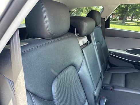Used 2016 Hyundai Santa Fe SE FWD image 22