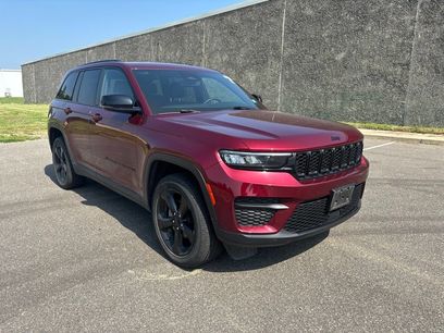 Used 2023 Jeep Grand Cherokee Altitude