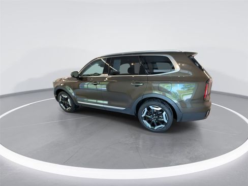 Used 2024 Kia Telluride EX w/ EX Captain's Chair Package AWD/4WD image 6