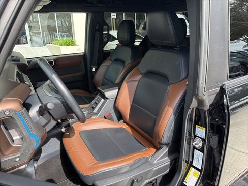 Used 2023 Ford Bronco Outer Banks image 10