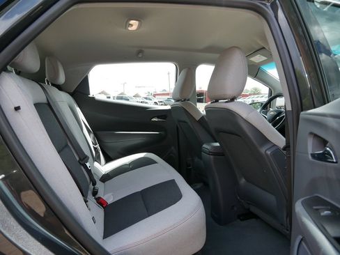 Used 2020 Chevrolet Bolt LT FWD image 9