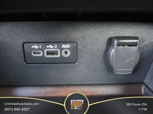 Used 2022 Nissan Altima 2.5 SV FWD image 12