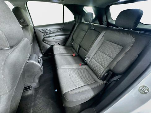 Used 2018 Chevrolet Equinox LT FWD image 21