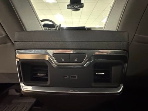 New 2026 GMC Sierra 2500 SLT w/ SLT Premium Package image 9