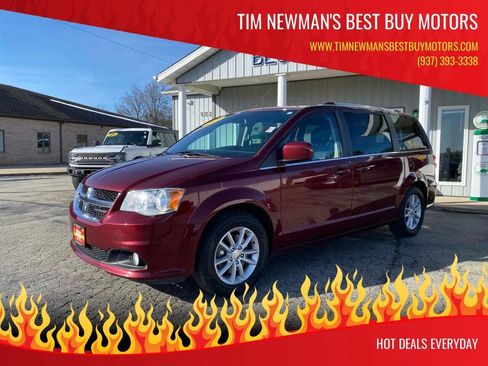 Used 2020 Dodge Grand Caravan SXT FWD image 1