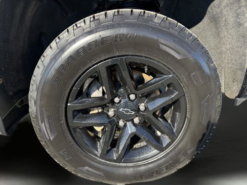 Used 2022 Chevrolet Silverado 1500 Custom Trail Boss image 9