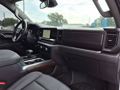 Certified 2025 GMC Sierra 1500 SLT w/ SLT Premium Plus Package AWD/4WD image 32