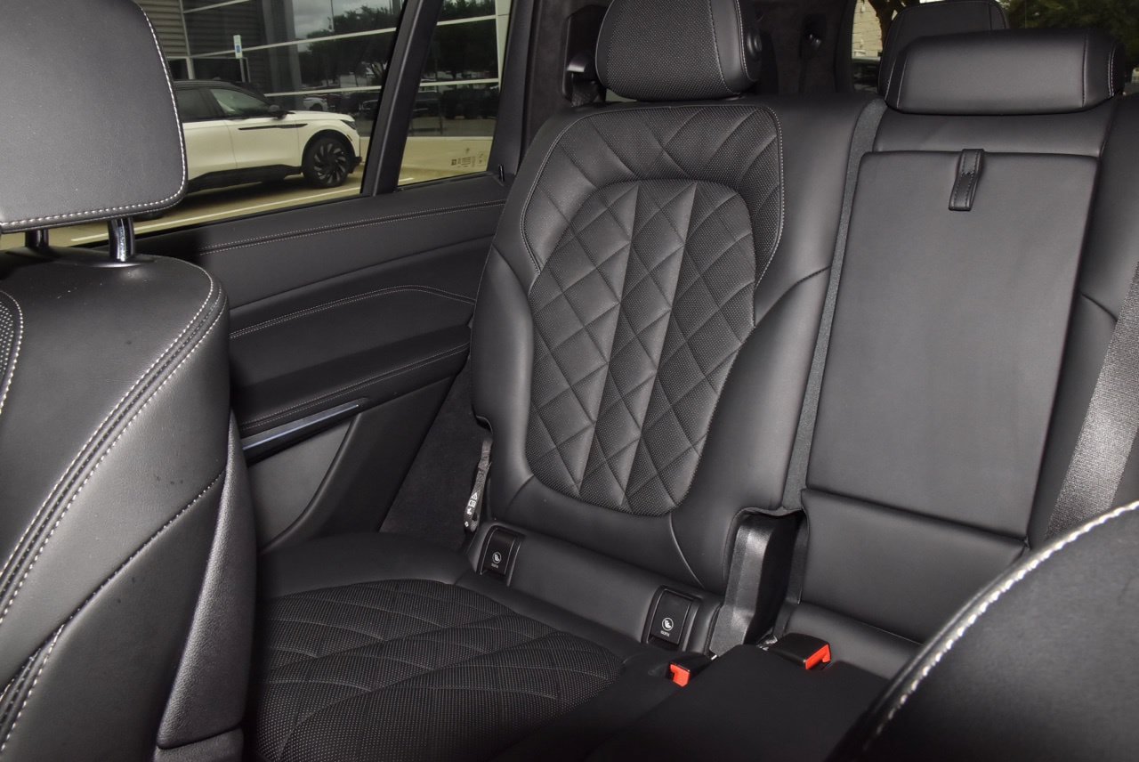 Used 2024 BMW X7 xDrive40i w/ M Sport Package AWD/4WD image 20