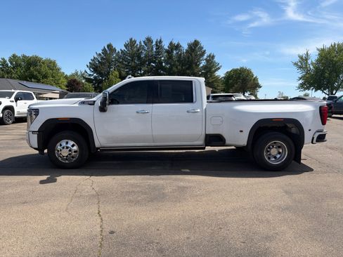Used 2024 GMC Sierra 3500 Denali w/ Denali Reserve Package AWD/4WD image 20