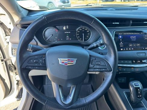 Used 2019 Cadillac XT4 Premium Luxury image 20