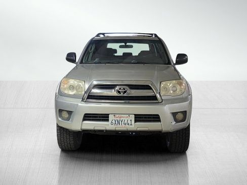Used 2006 Toyota 4Runner SR5 AWD/4WD image 2