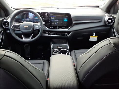 New 2026 Chevrolet Equinox LT w/ Convenience Package II image 12