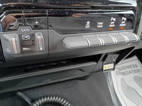 Used 2025 RAM 2500 Tradesman AWD/4WD image 40