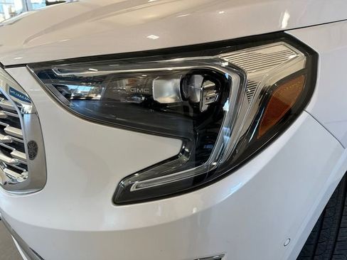 Used 2020 GMC Terrain Denali w/ Denali Premium Package image 12