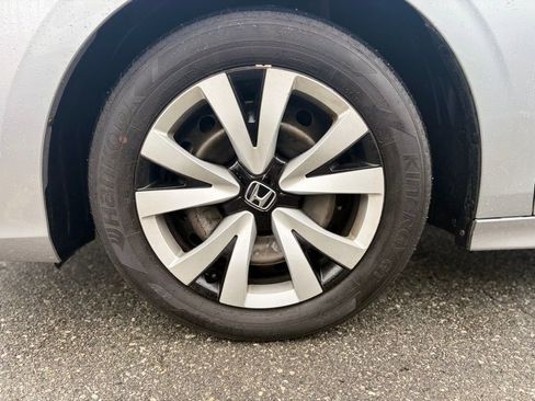 Used 2023 Honda Civic LX image 38