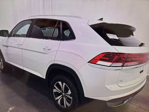 Used 2026 Volkswagen Atlas Cross Sport SE FWD image 4