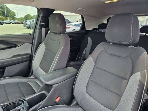 Used 2023 Chevrolet TrailBlazer LT w/ Convenience Package FWD image 17