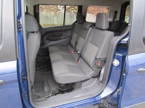 Used 2018 Ford Transit Connect XL image 13