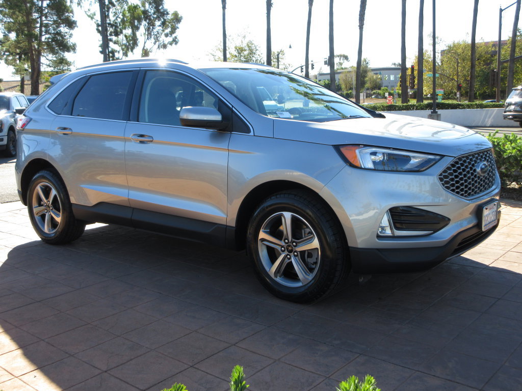 Certified 2023 Ford Edge SEL w/ Convenience Package AWD/4WD image 7