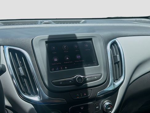 Used 2023 Chevrolet Equinox LS FWD image 12