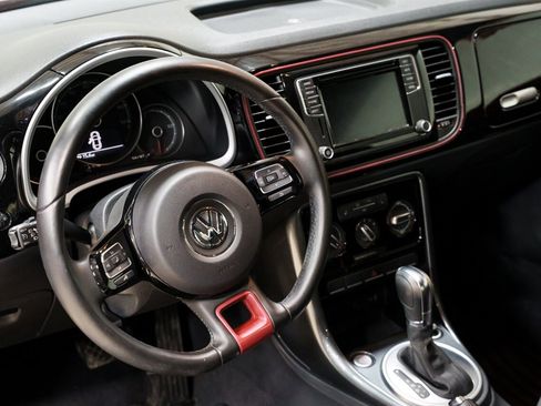 Used 2017 Volkswagen Beetle #PinkBeetle image 14