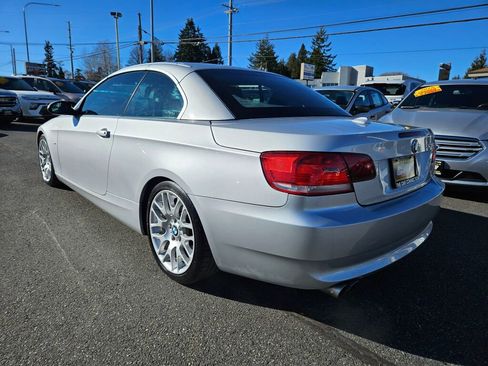 Used 2009 BMW 328i Convertible image 24
