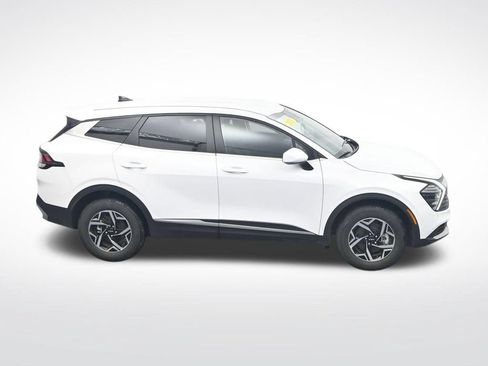 Used 2025 Kia Sportage LX AWD/4WD image 23