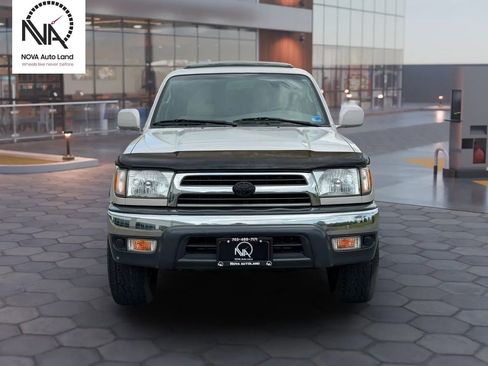 Used 2000 Toyota 4Runner SR5 AWD/4WD image 5