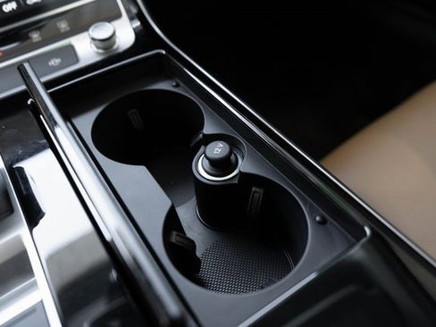 Used 2021 Audi A8 L 4.0T image 37