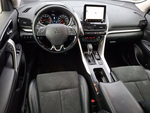 Used 2024 Mitsubishi Eclipse Cross SE image 11