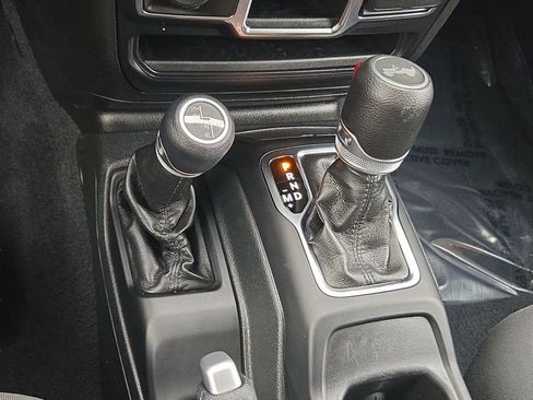 Certified 2022 Jeep Wrangler Willys image 20