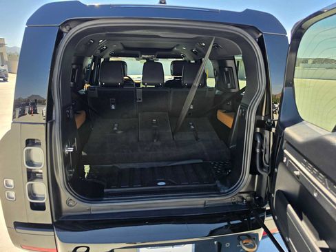 Used 2024 Land Rover Defender 130 X AWD/4WD image 17