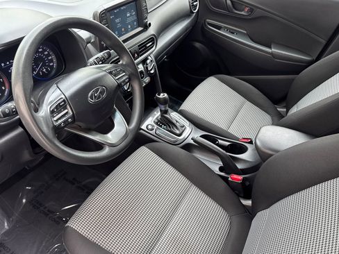 Used 2018 Hyundai Kona SE image 4