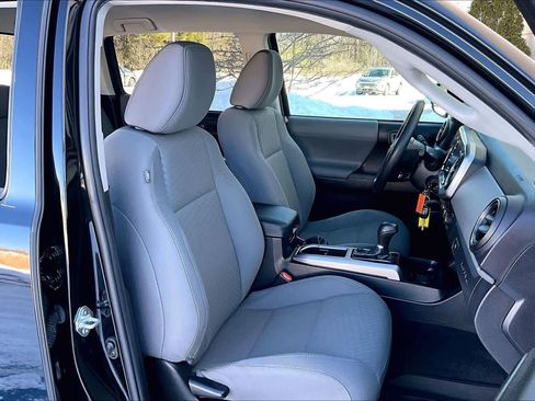 Used 2021 Toyota Tacoma SR5 image 8