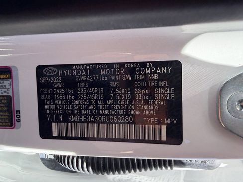Used 2024 Hyundai Kona Limited FWD image 44