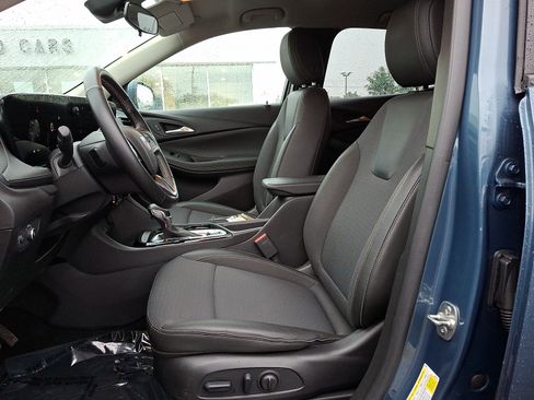 Used 2024 Buick Encore GX Preferred w/ Comfort Package AWD/4WD image 13