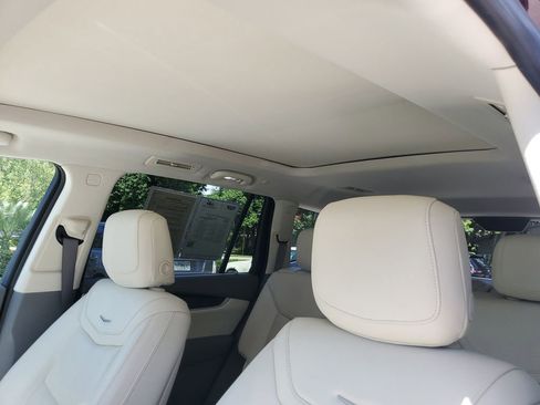 Certified 2023 Cadillac XT6 Premium Luxury image 21