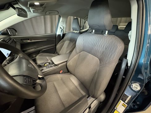 Used 2025 Toyota Camry LE FWD image 8
