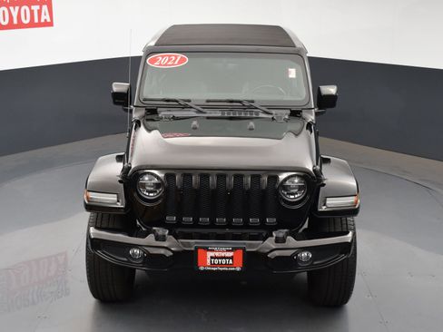 Used 2021 Jeep Wrangler Unlimited Sahara image 27