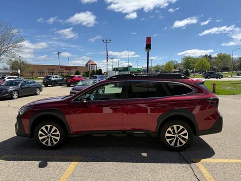 Used 2023 Subaru Outback Premium AWD/4WD image 8