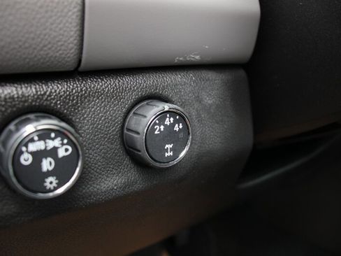 Used 2016 Chevrolet Colorado LT w/ LT Convenience Package image 9