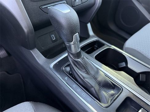 Used 2017 Ford Escape SE image 19